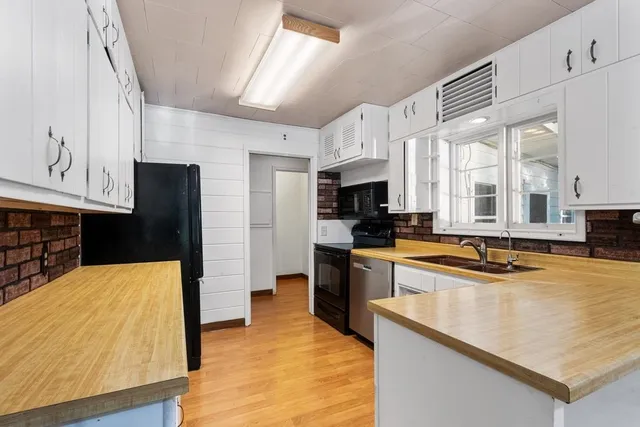 $799,900 | 2420 Old Plank Road, De Pere, WI 54115