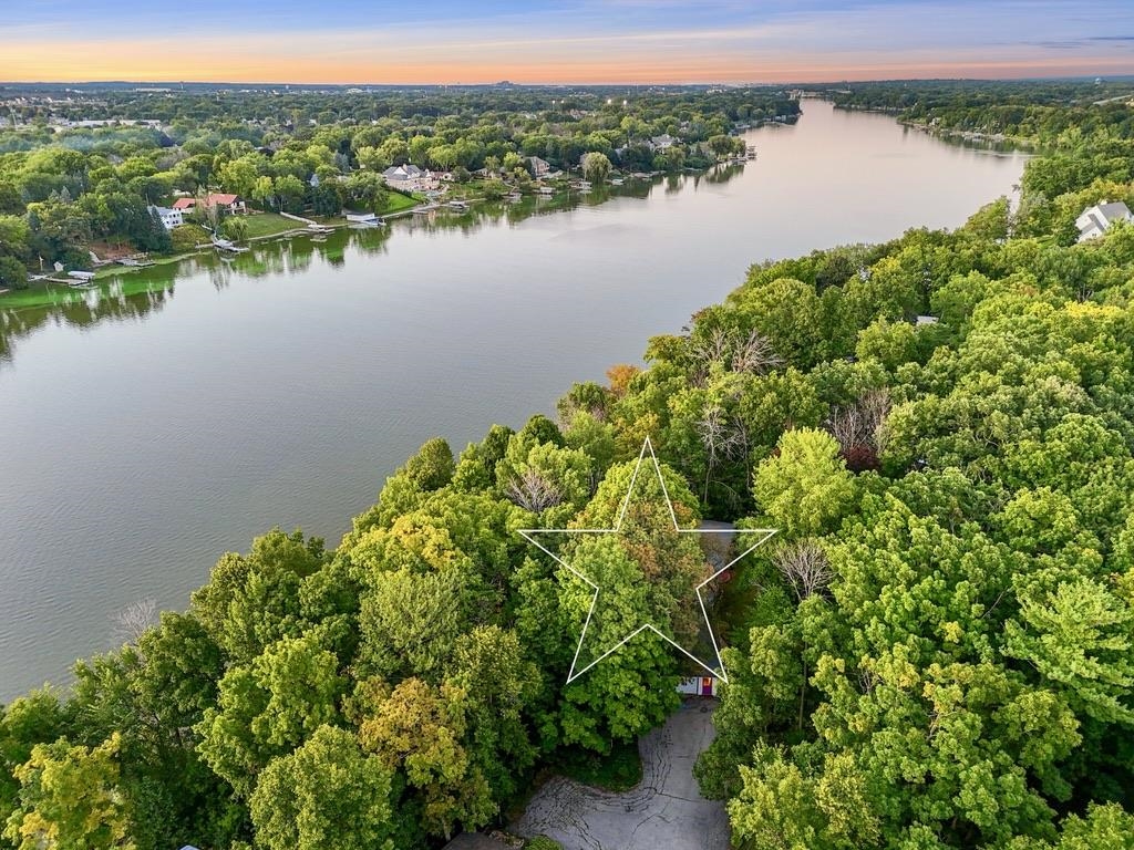 2420 Old Plank Road De Pere, WI 54115 - Photo 9 of 59