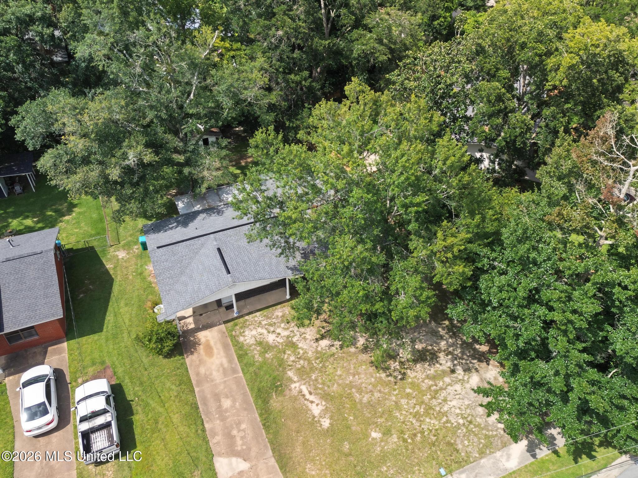 2517 Ridgewood Road Ocean Springs, MS 39564 - Photo 5 of 25 DJI_0543