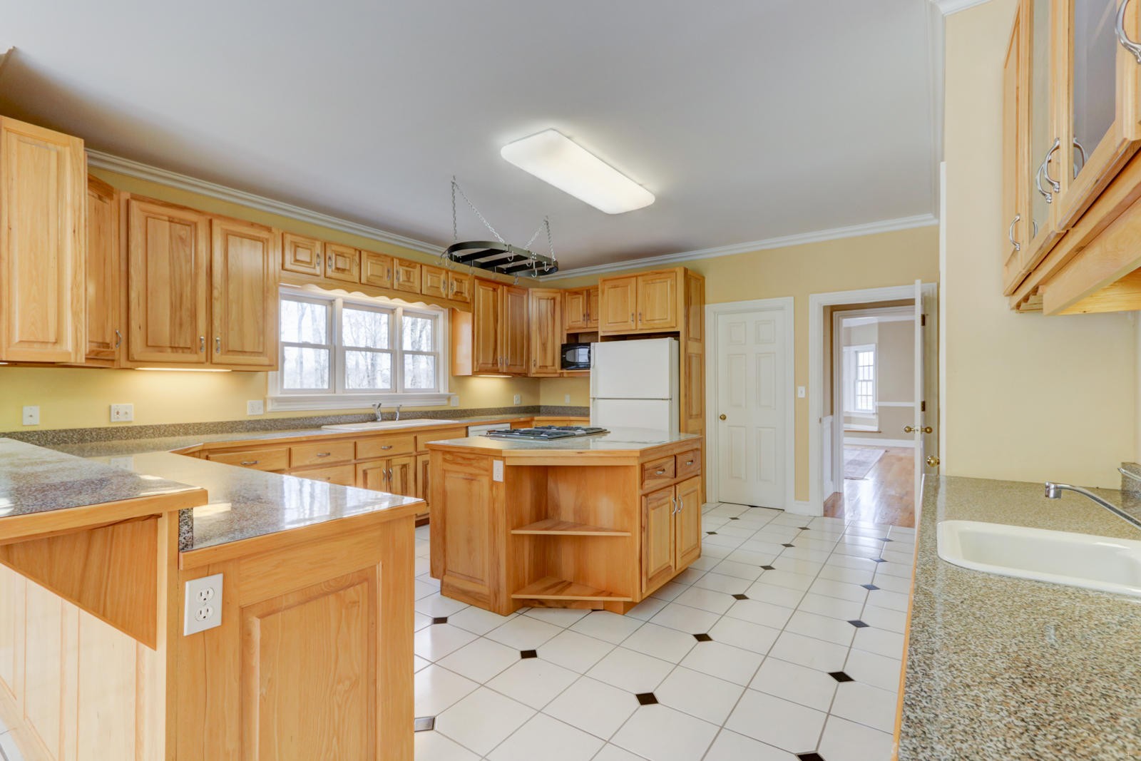 15 Raintree Place Oak Ridge, TN 37830 - Photo 13 of 39 Gallery Image 13