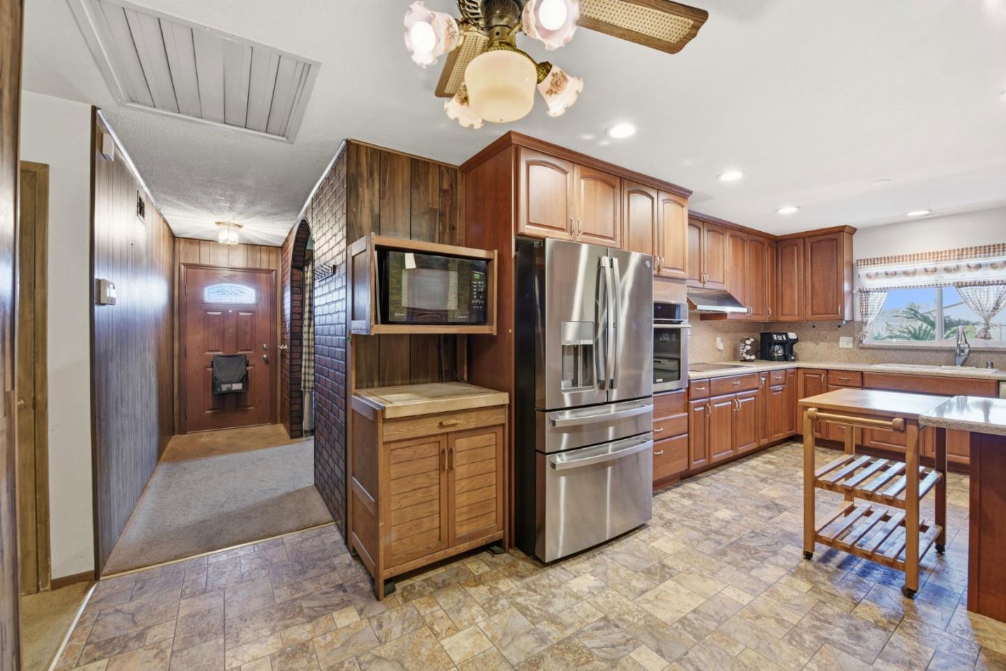 4588 Sloat Road Fremont, CA 94538 - Photo 13 of 38