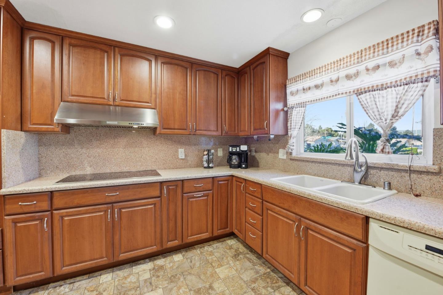 4588 Sloat Road Fremont, CA 94538 - Photo 16 of 38