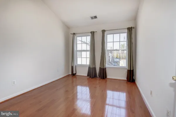 $3,300 | 18818 Silverwood Terrace, Leesburg, VA 20176