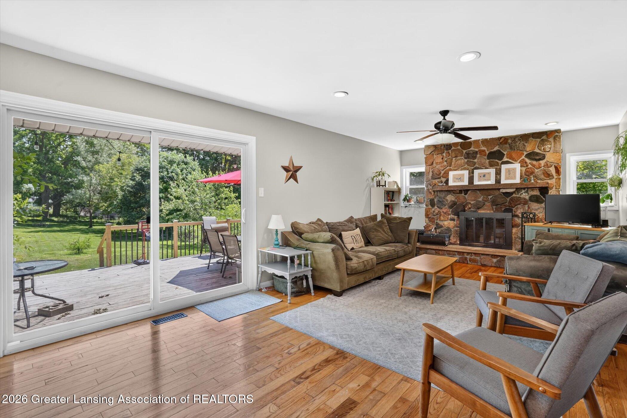 2578 Pine Tree Road Holt, MI 48842 - Photo 18 of 52 Family Room