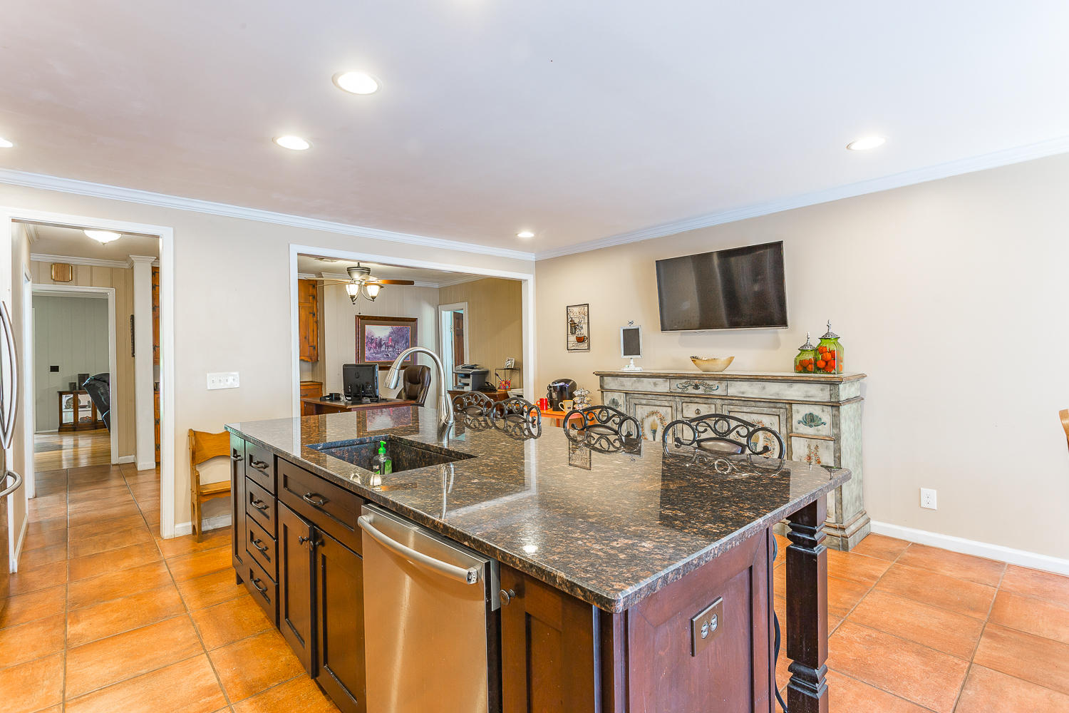 711 Ridgewood Lane Dalton, GA 30720 - Photo 21 of 67 711 Ridgewood HD -63