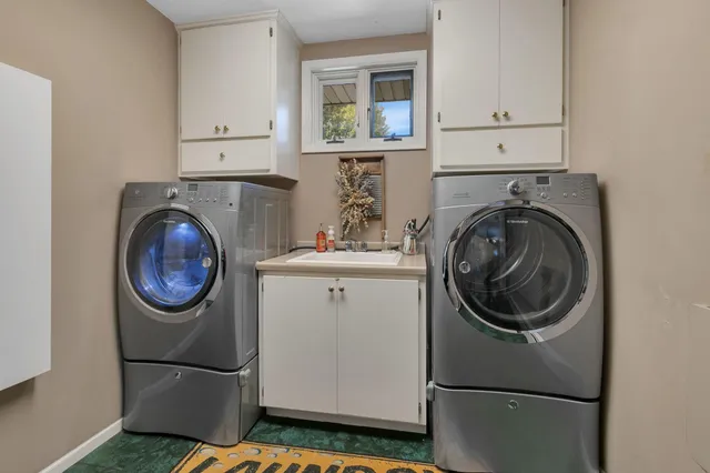 $455,000 | 2021 Hillcrest Drive, St. Cloud, MN 56303