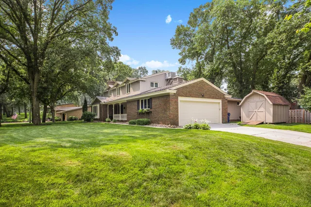 $455,000 | 2021 Hillcrest Drive, St. Cloud, MN 56303