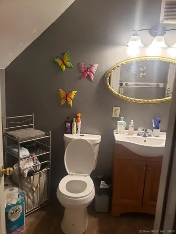 $350,000 | 39 Putnam Street, Hartford, CT 06106