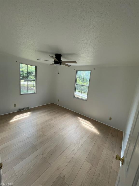 1041 Brooks Road Reidsville, NC 27320 - Photo 13 of 46 Gallery Image 13