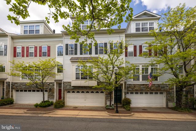 $701,000 | 5053 Minda Court, Alexandria, VA 22304