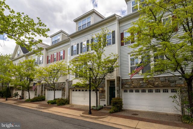 $701,000 | 5053 Minda Court, Alexandria, VA 22304