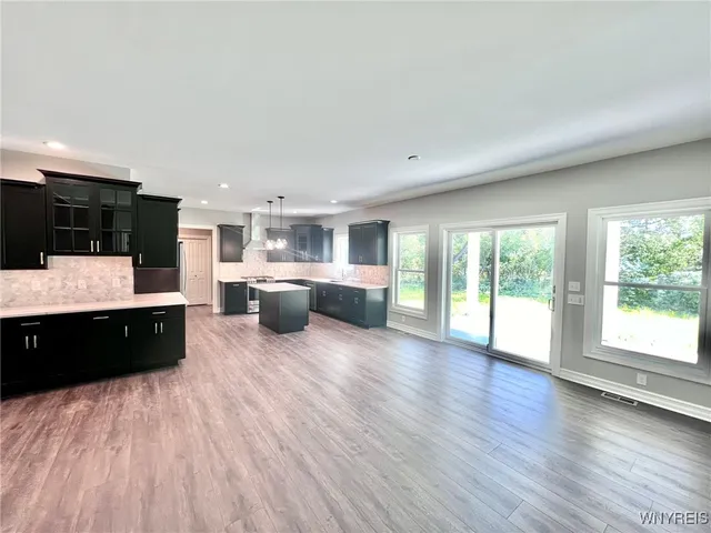 $699,900 | 7290 Woodhaven Drive, Lockport Town, NY 14094