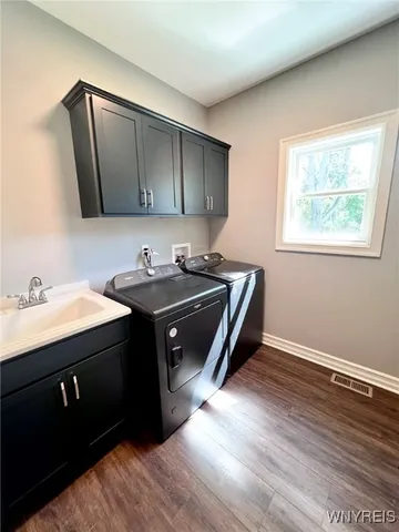 $699,900 | 7290 Woodhaven Drive, Lockport Town, NY 14094