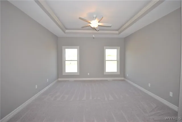 $699,900 | 7290 Woodhaven Drive, Lockport Town, NY 14094