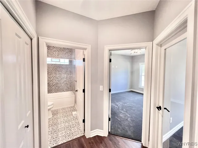 $699,900 | 7290 Woodhaven Drive, Lockport Town, NY 14094