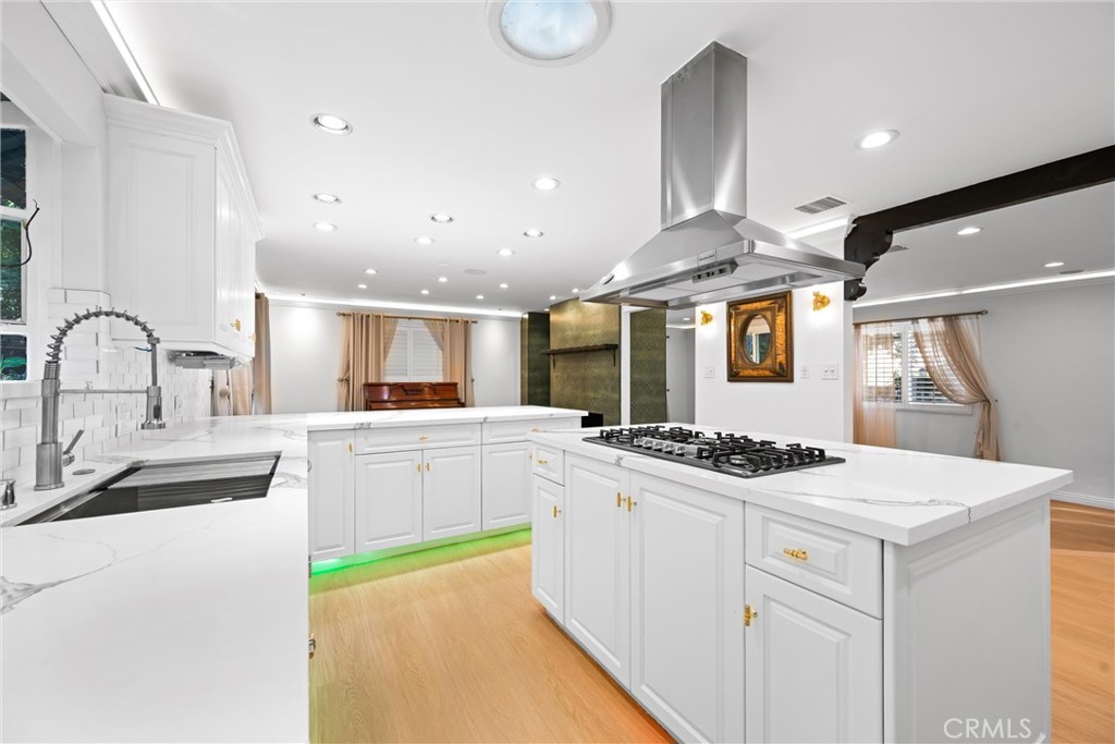 22959 Humming Bird Way Calabasas, CA 91302 - Photo 15 of 59 great appliances