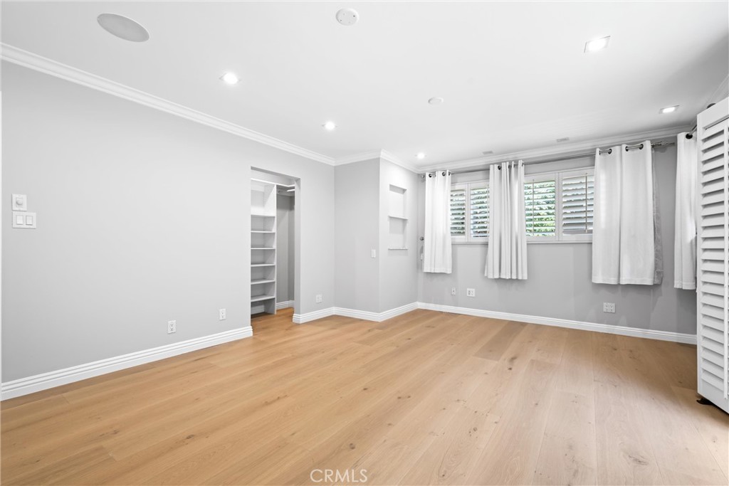 22959 Humming Bird Way Calabasas, CA 91302 - Photo 26 of 59 Large master with sliding door to the side yard