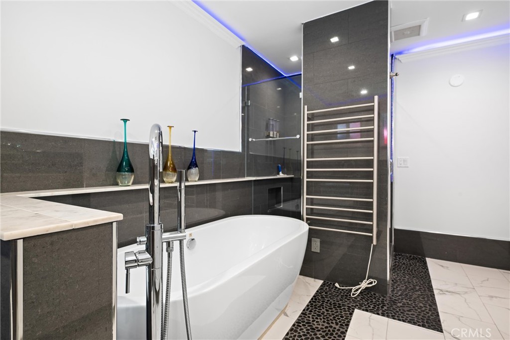 22959 Humming Bird Way Calabasas, CA 91302 - Photo 32 of 59 Towel warmer and heated floor