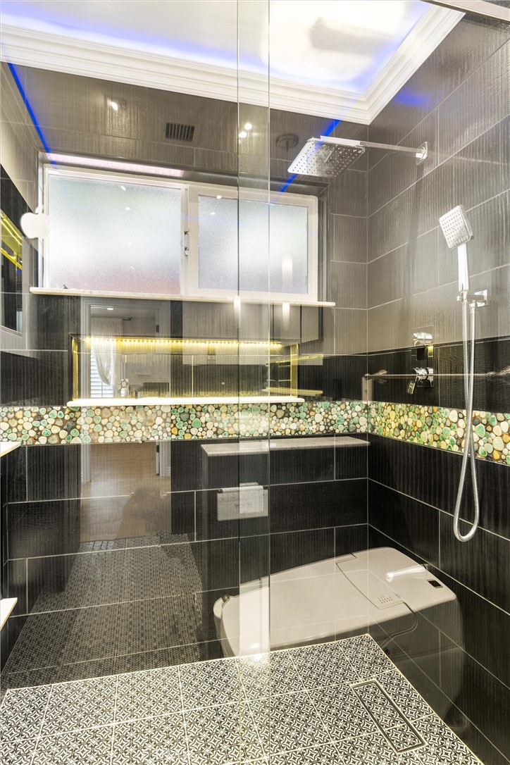 22959 Humming Bird Way Calabasas, CA 91302 - Photo 38 of 59 Large shower