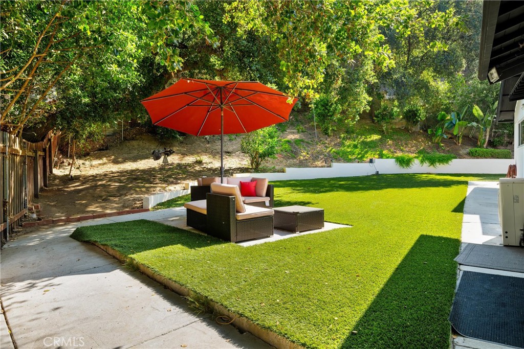22959 Humming Bird Way Calabasas, CA 91302 - Photo 56 of 59 sitting area in the back