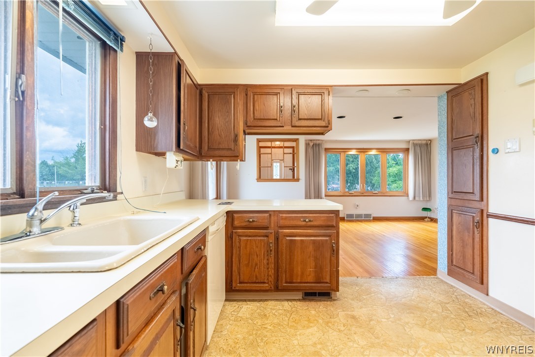 150 Lamson Road Tonawanda, NY 14223 - Photo 9 of 33 Gallery Image 9