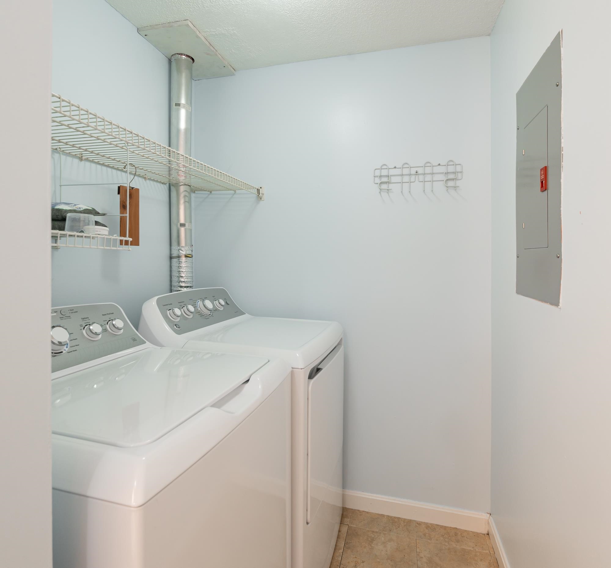 76 East Ridge Road Merrimack, NH 03054 - Photo 11 of 36 Gallery Image 11