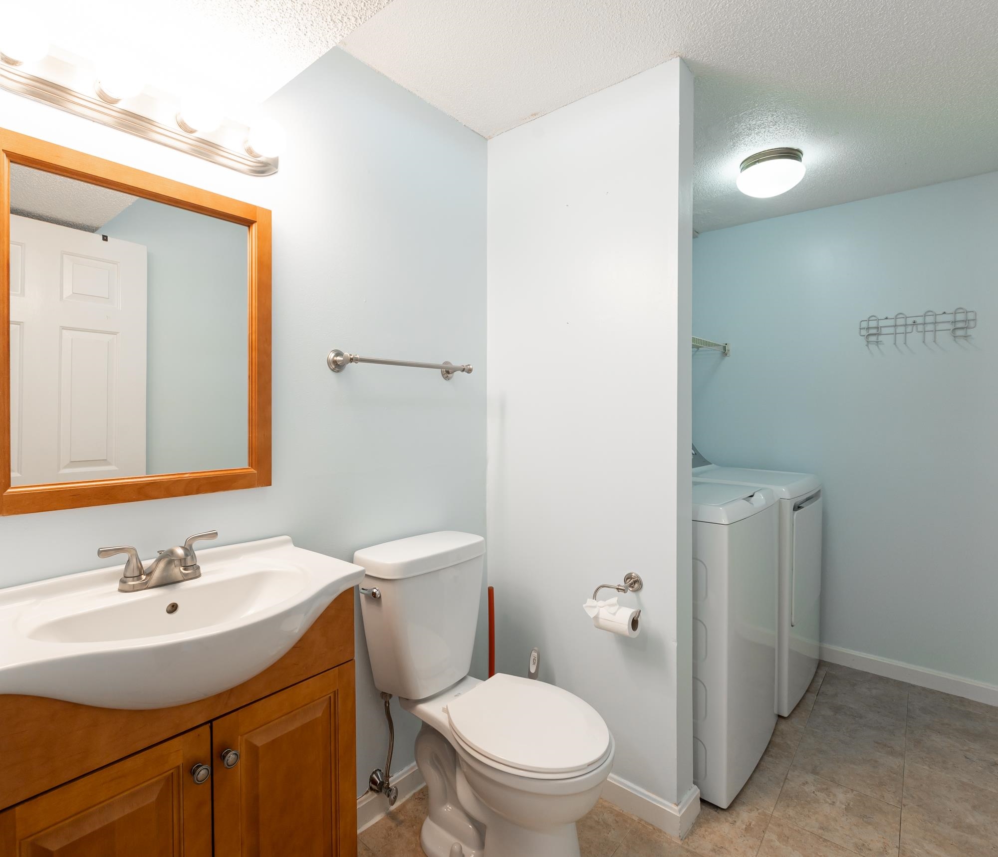 76 East Ridge Road Merrimack, NH 03054 - Photo 10 of 36 Gallery Image 10