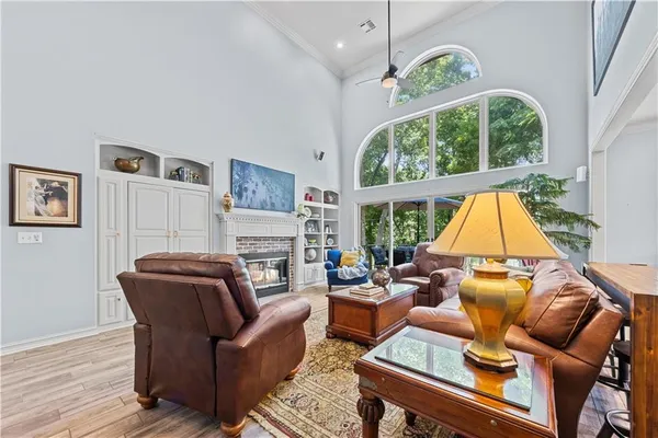 $565,000 | 3456 Scenic Drive, Grove, OK 74344