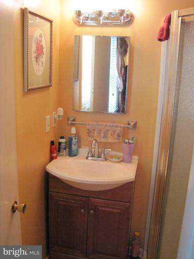 3908 Roxanne Road Randallstown, MD 21133 - Photo 22 of 28 Bath #2