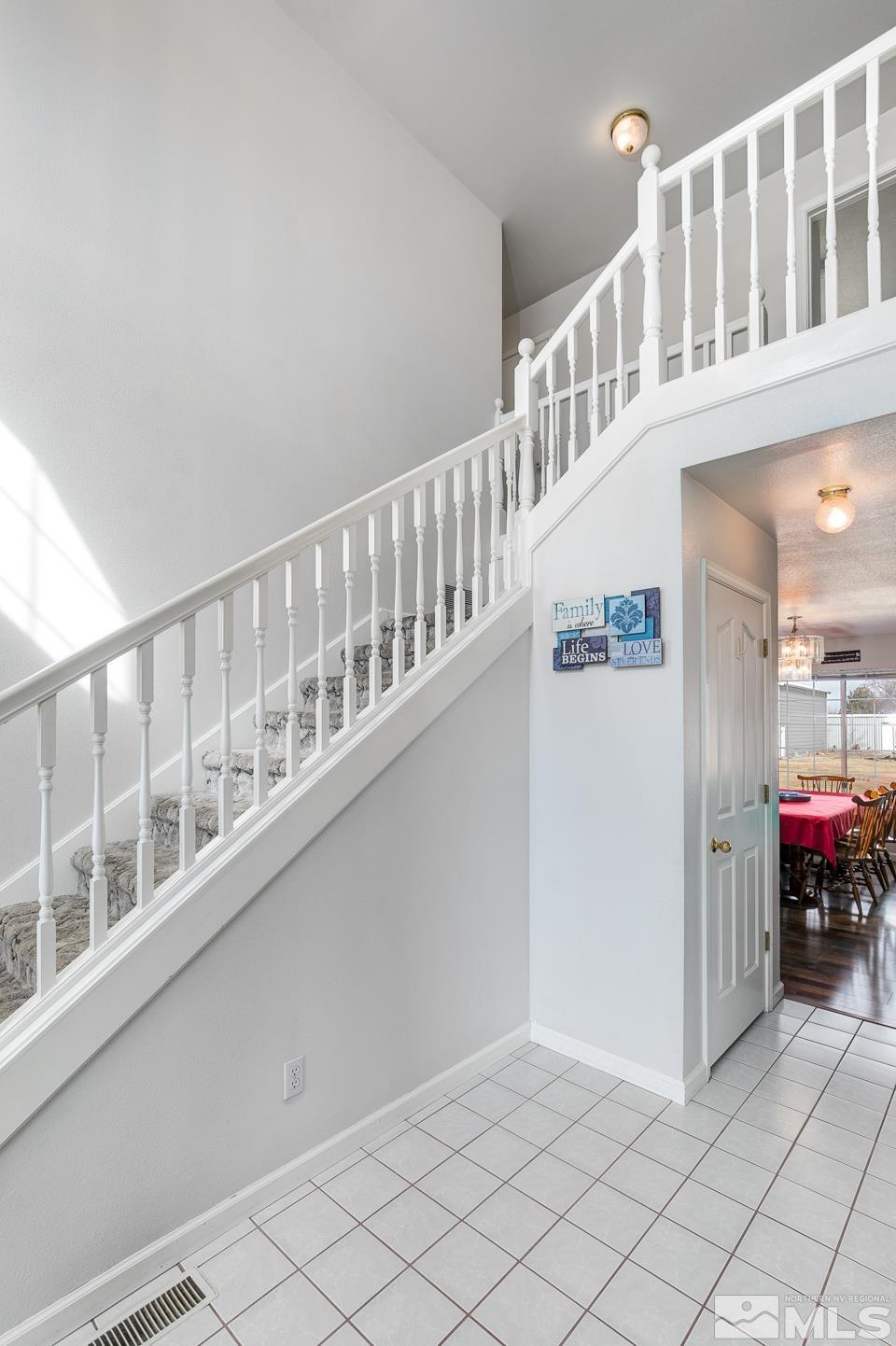 4170 Bottom Road Fallon, NV 89406 - Photo 4 of 38 a view of an entryway with a swimming pool