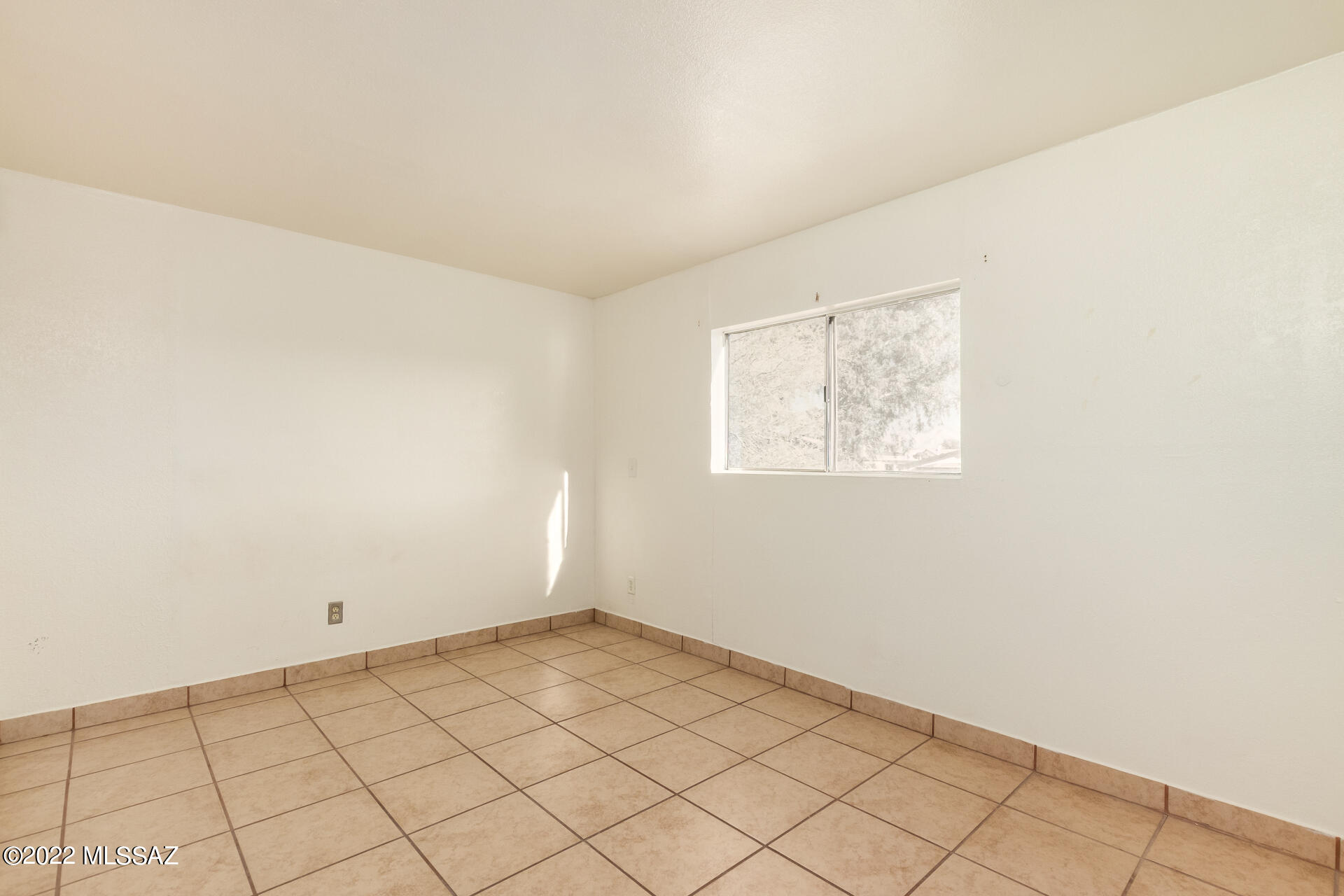3506 South Mission Road, Unit E Tucson, AZ 85713 - Photo 12 of 25