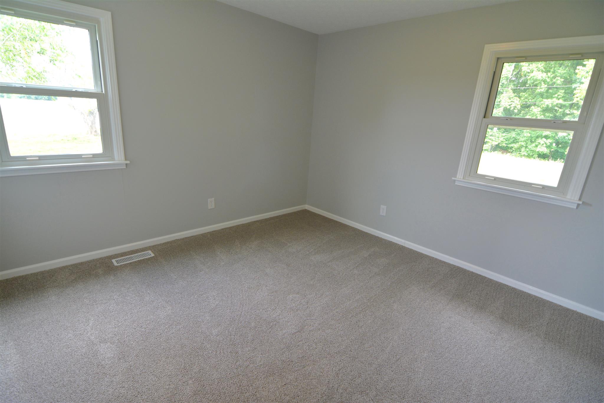 1020 Mt Vernon Road Bethpage, TN 37022 - Photo 11 of 17 Gallery Image 11