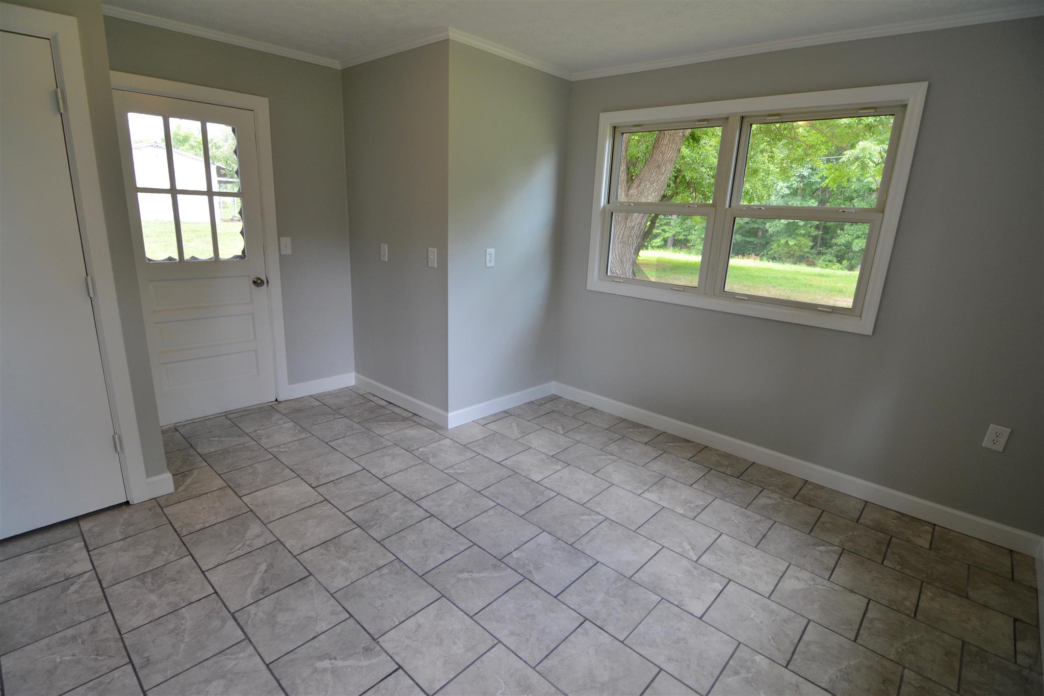 1020 Mt Vernon Road Bethpage, TN 37022 - Photo 9 of 17 Gallery Image 9