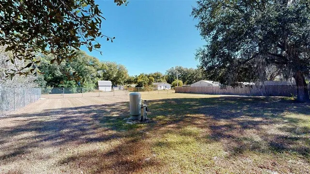 a view of a outdoor space