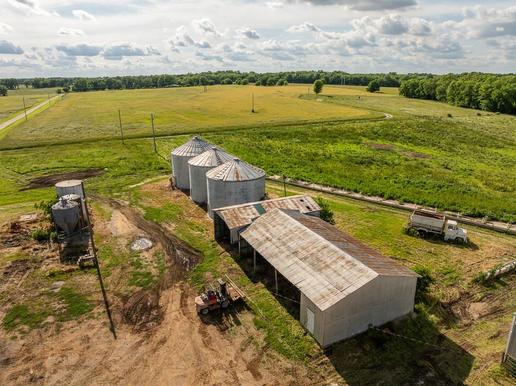 1637 Southwest County Road 1067 Butler, MO 64730 - Photo 15 of 92