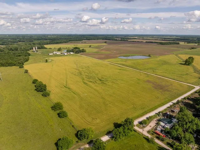 $789,000 | 1637 Southwest County Road 1067, Butler, MO 64730