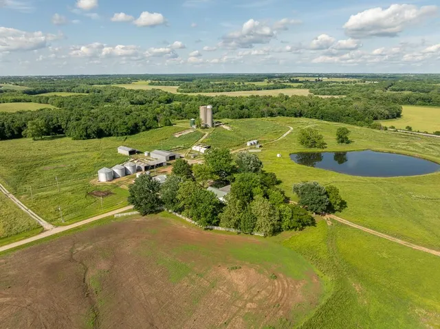 $789,000 | 1637 Southwest County Road 1067, Butler, MO 64730
