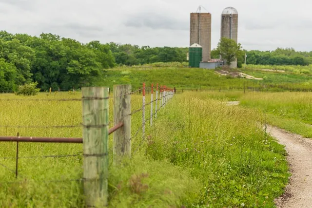 $789,000 | 1637 Southwest County Road 1067, Butler, MO 64730