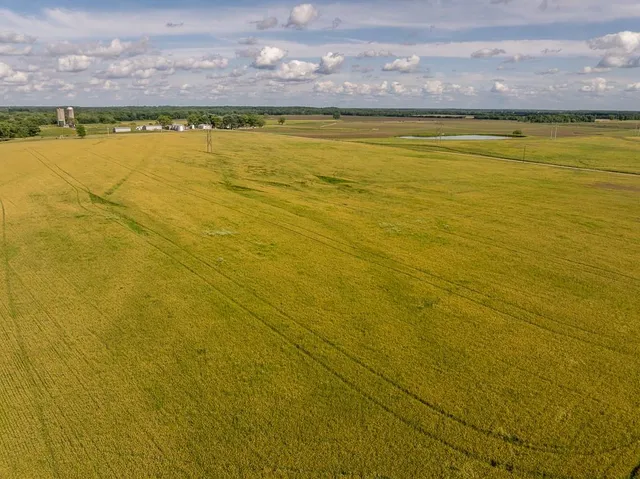 $789,000 | 1637 Southwest County Road 1067, Butler, MO 64730