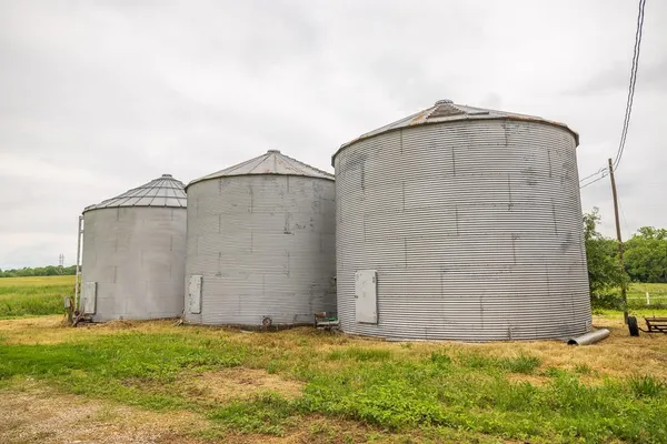 $575,000 | 1637 Southwest County Road 1067, Butler, MO 64730