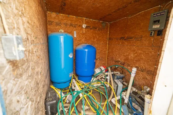 $575,000 | 1637 Southwest County Road 1067, Butler, MO 64730