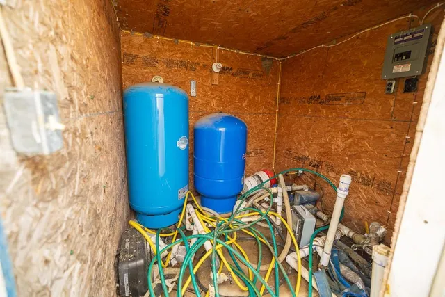 $789,000 | 1637 Southwest County Road 1067, Butler, MO 64730