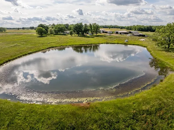 $575,000 | 1637 Southwest County Road 1067, Butler, MO 64730