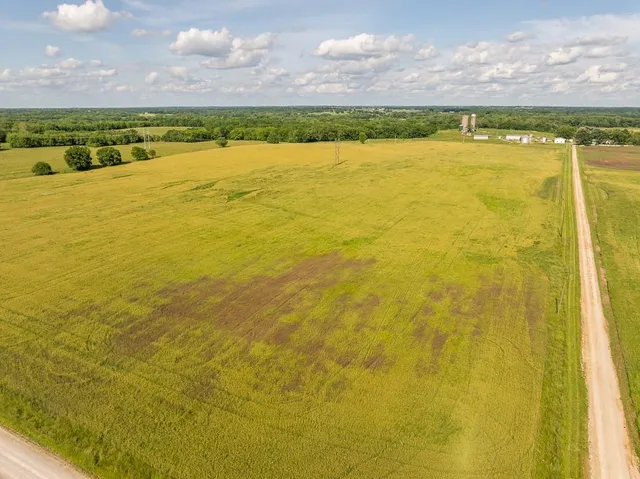 $789,000 | 1637 Southwest County Road 1067, Butler, MO 64730