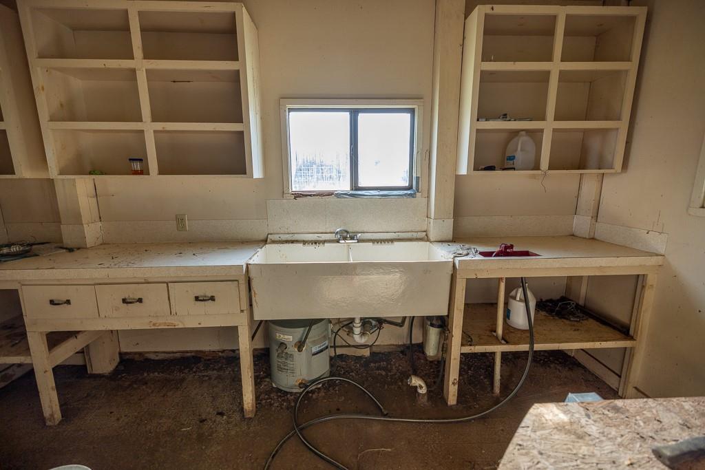 1637 Southwest County Road 1067 Butler, MO 64730 - Photo 51 of 92