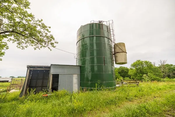 $575,000 | 1637 Southwest County Road 1067, Butler, MO 64730