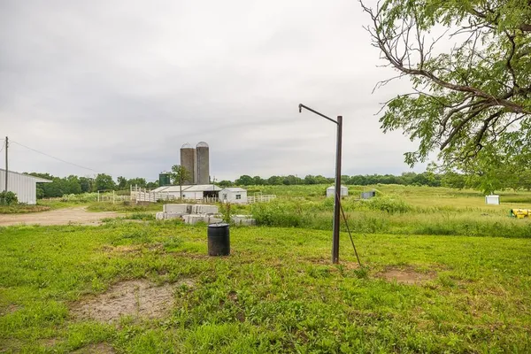 $575,000 | 1637 Southwest County Road 1067, Butler, MO 64730