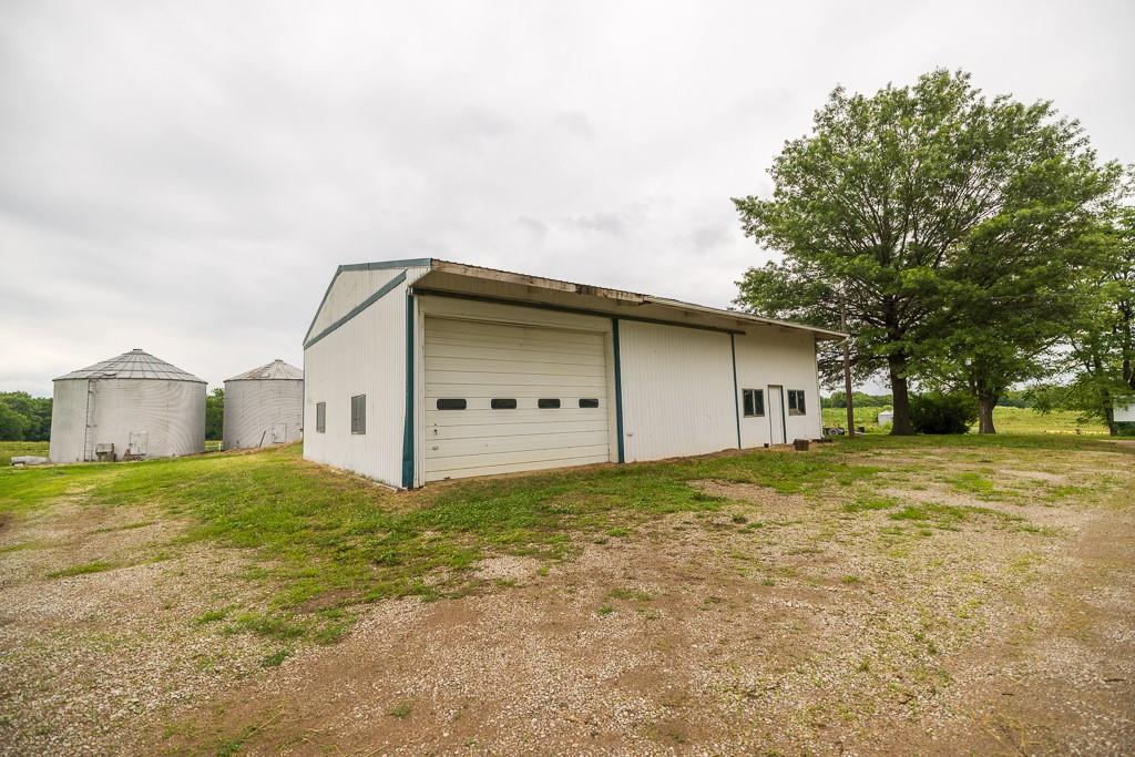 1637 Southwest County Road 1067 Butler, MO 64730 - Photo 59 of 92