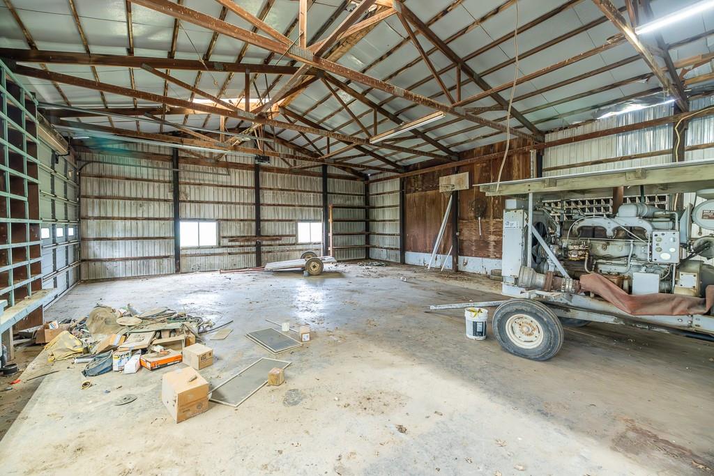 1637 Southwest County Road 1067 Butler, MO 64730 - Photo 61 of 92