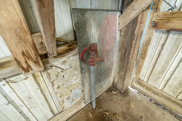 $575,000 | 1637 Southwest County Road 1067, Butler, MO 64730